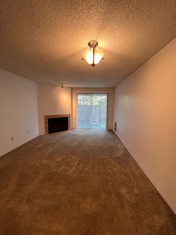 Building Photo - 10522 Lake City Way NE