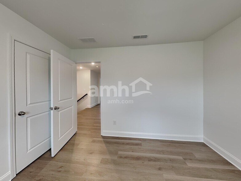 Building Photo - 3514 Jefferson Cor Ln