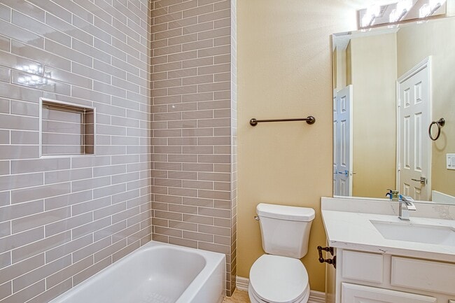 Building Photo - 1743 French Village Dr