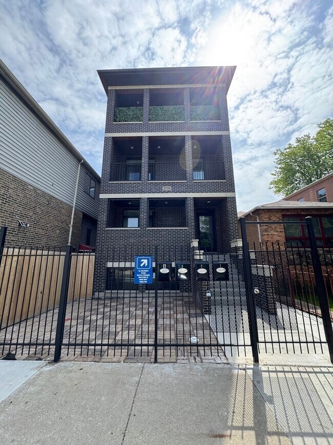 Building Photo - 2739 S Shields Ave
