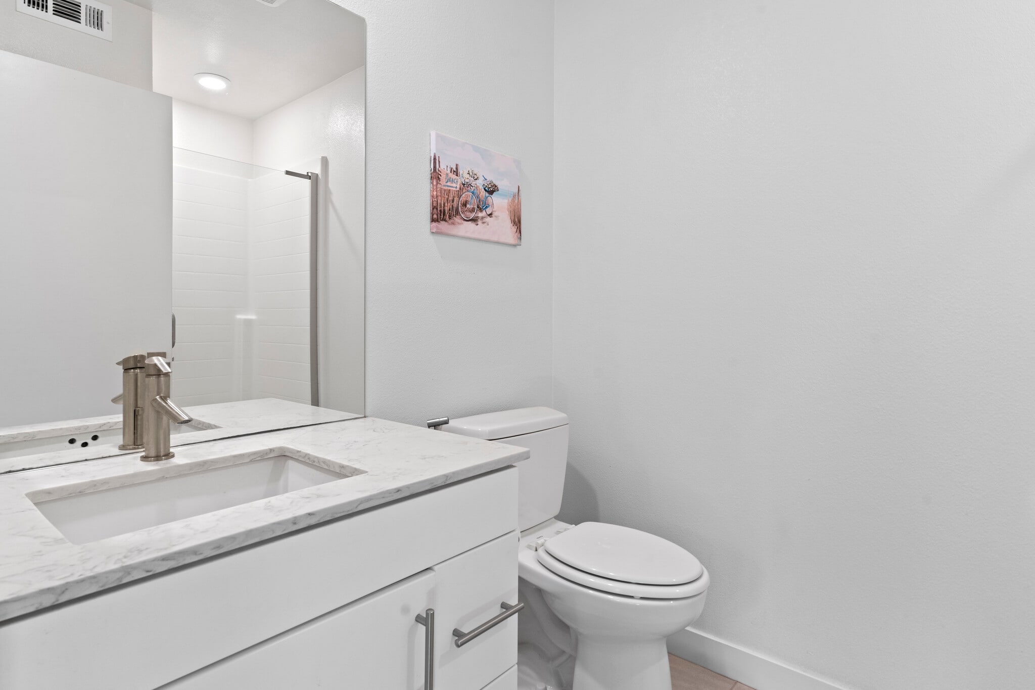 Building Photo - 2700 E Chaucer