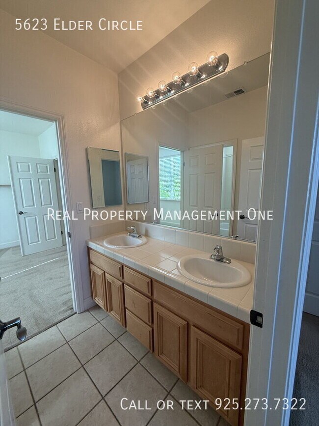 Building Photo - 5623 Elder Cir
