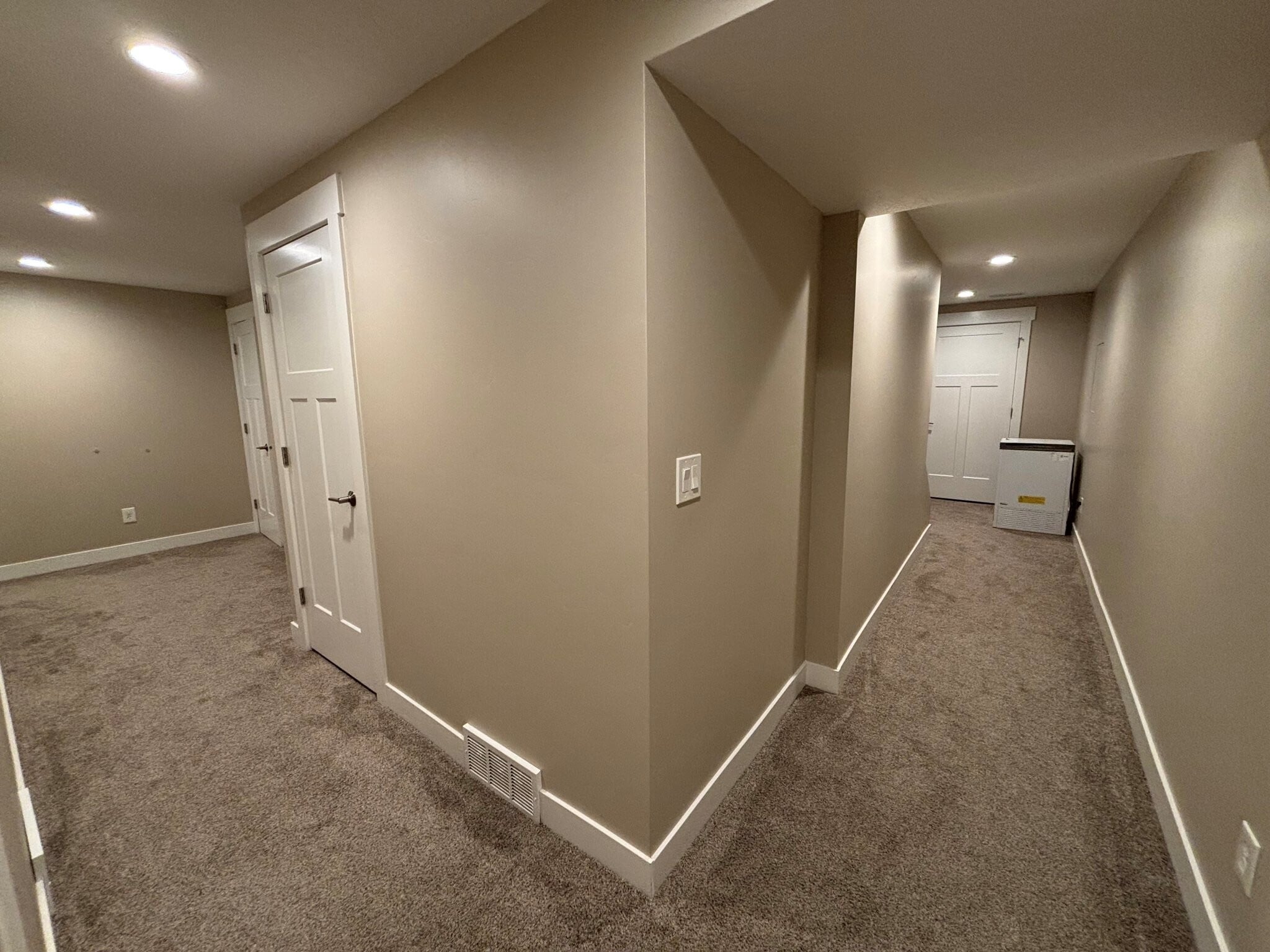 Building Photo - 461 Windy Garden Ln