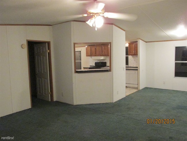 Building Photo - 3 br, 2 bath Mobile Home - 810 Woodtrail Dr