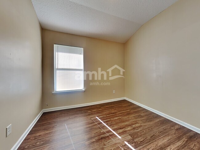 Building Photo - 13839 Victoria Lakes Dr