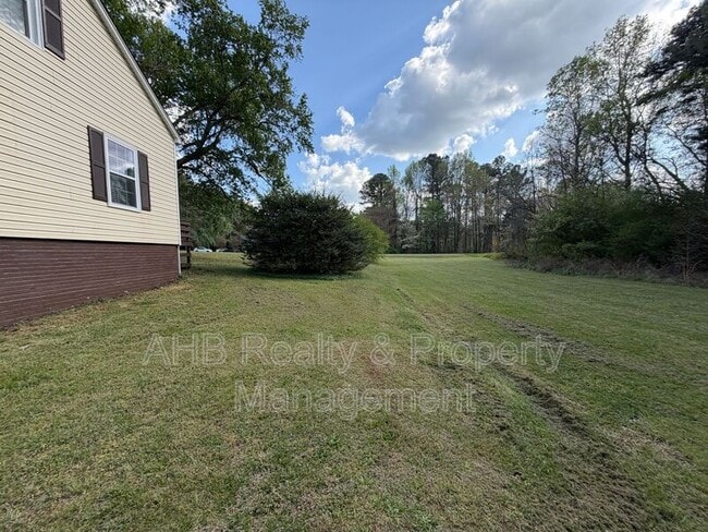 Building Photo - 3188 Mt Willen Rd