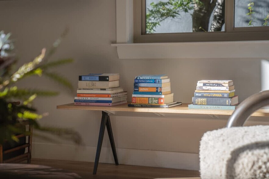 Building Photo - 10 Truitt Ln