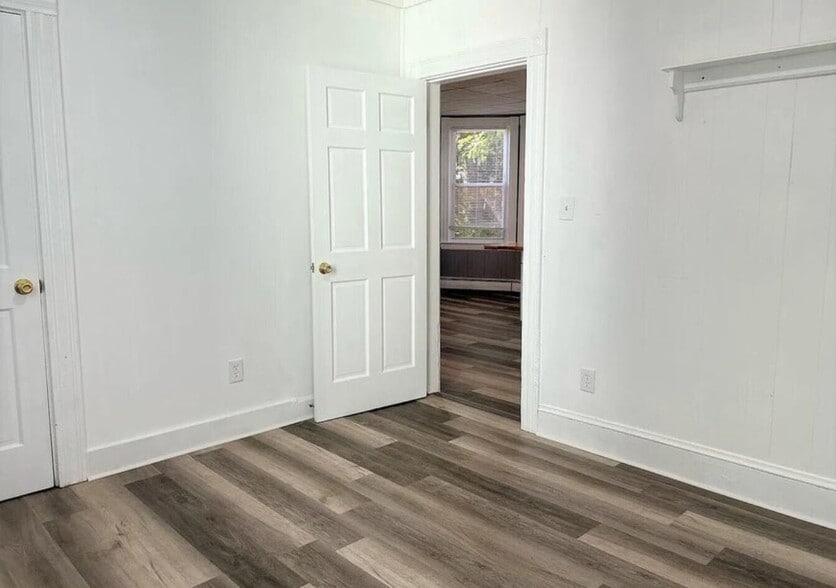 Building Photo - 98 Blake St