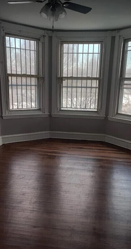 Building Photo - 1016 S 56th St