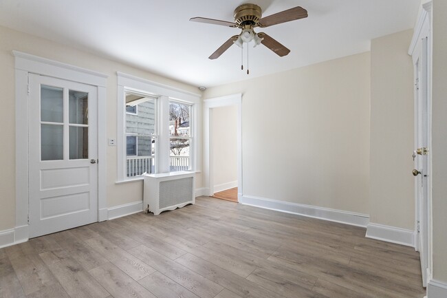 Building Photo - 32 Bartlett Ave