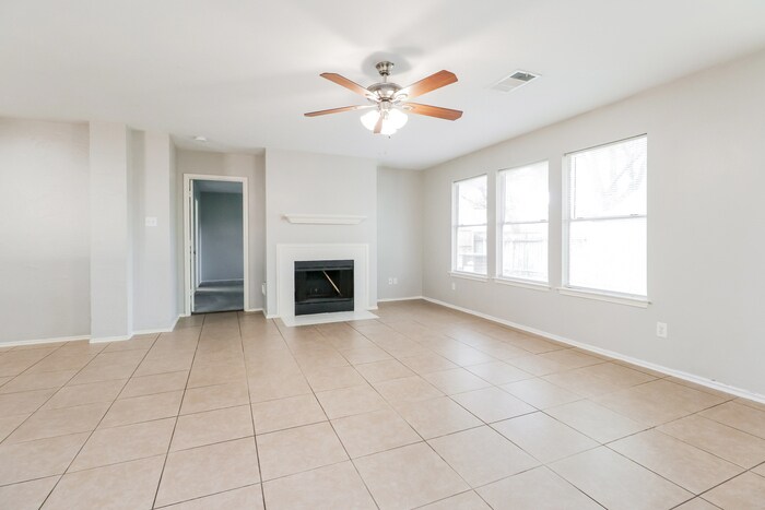 Building Photo - 3723 Nutwood Ln