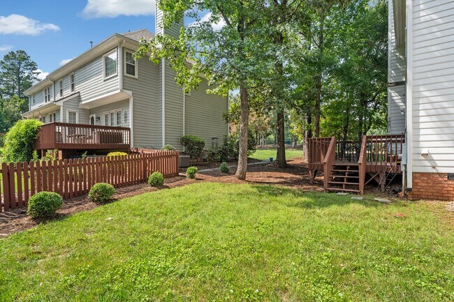 Building Photo - 100 Spring Valley Ln