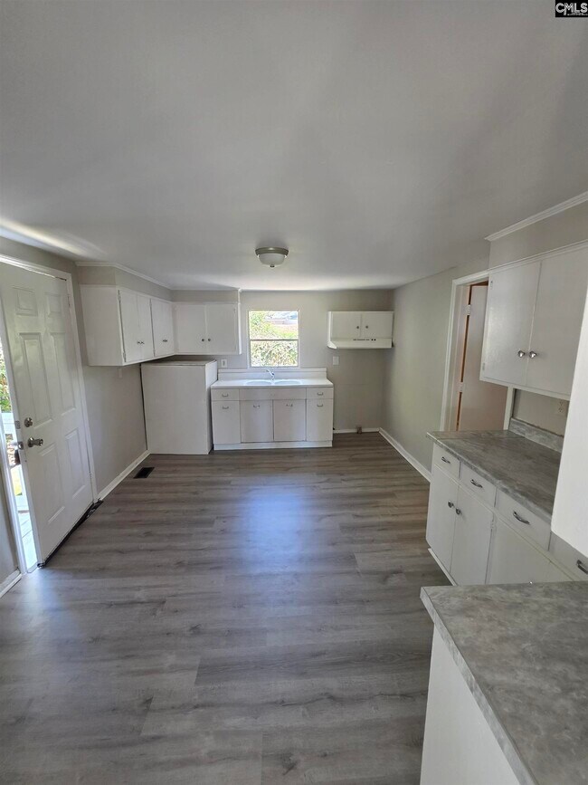 Building Photo - 4030 Gonzales Ave