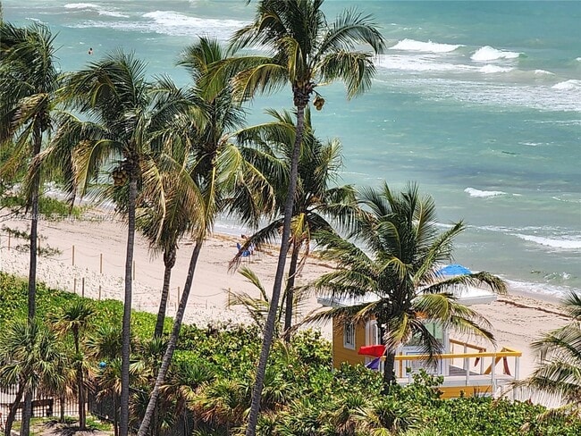 Building Photo - 2030 S Ocean Dr