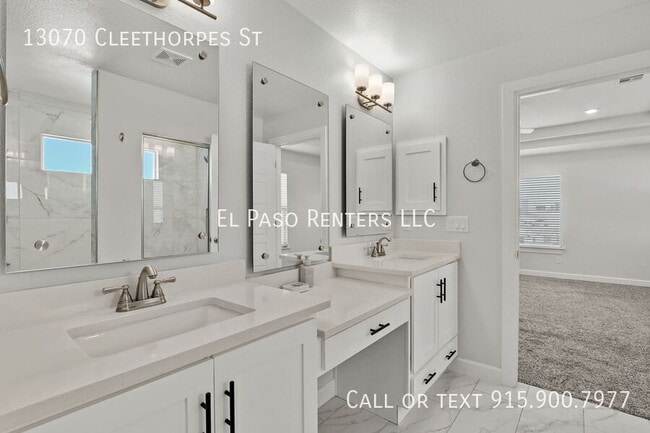Building Photo - 13070 Cleethorpes St