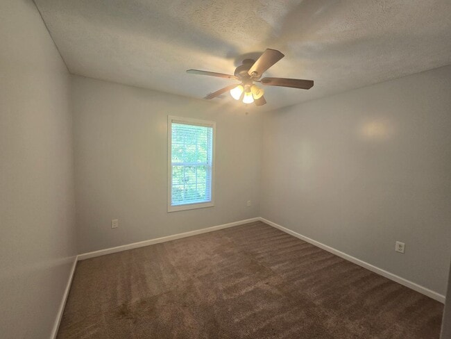 Building Photo - New Listing!!!