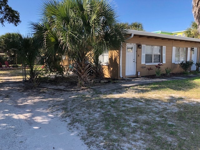 Building Photo - 407 Tyler Ave