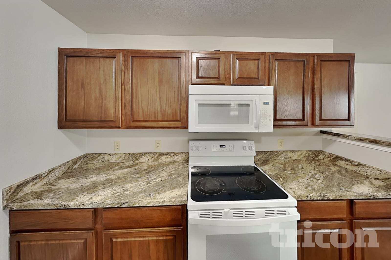 Building Photo - 2336 Blackthorn Dr