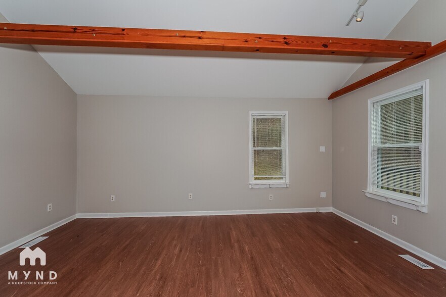Building Photo - 6538 Mountain Heights Rd