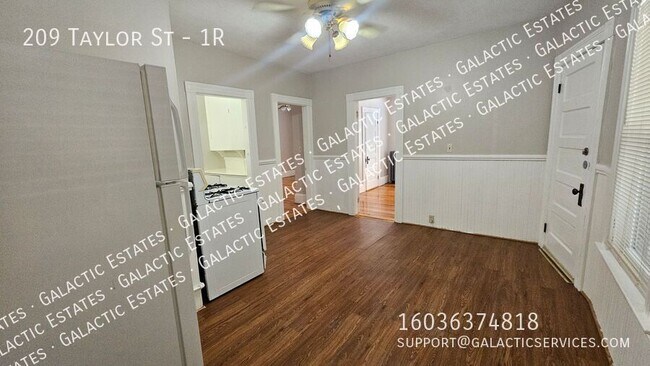 Building Photo - 209 Taylor St