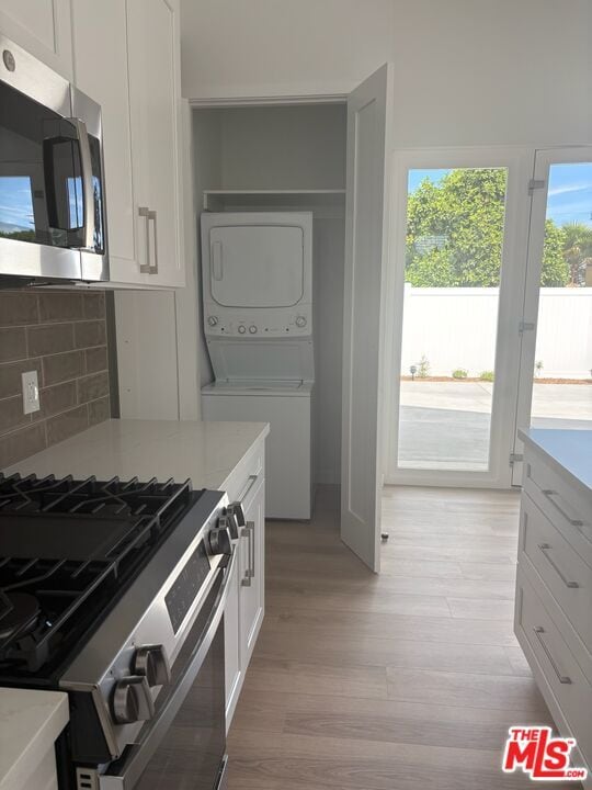 Building Photo - 15912 Vose St