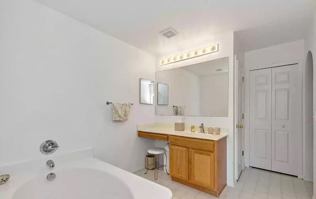 Building Photo - 3371 Hickory Leaf Ct