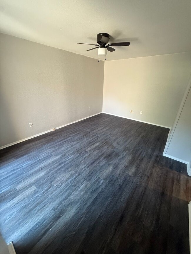 Building Photo - 7412 Lemonwood Ln