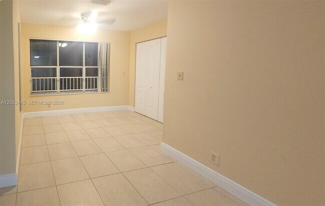 Building Photo - 3310 Pinewalk Dr N