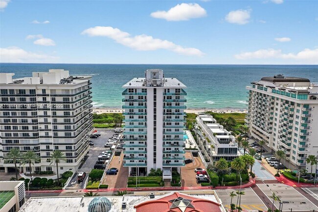 Building Photo - 9511 Collins Ave