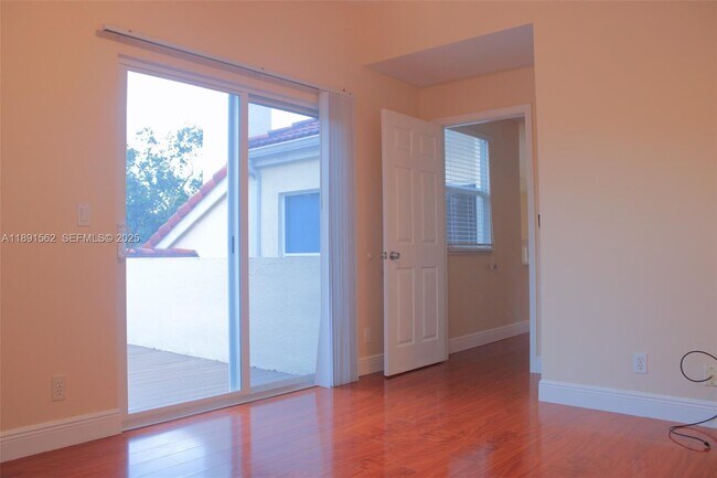 Building Photo - 11151 Minneapolis Dr