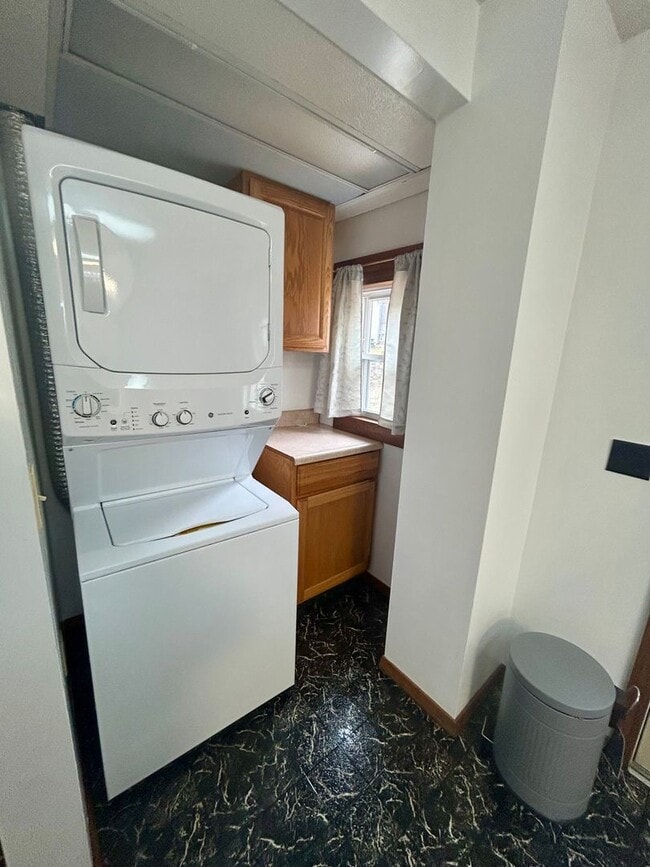 Building Photo - 175-177 Myrtle Ave