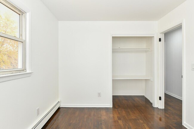 Building Photo - 4608 Grand Ave