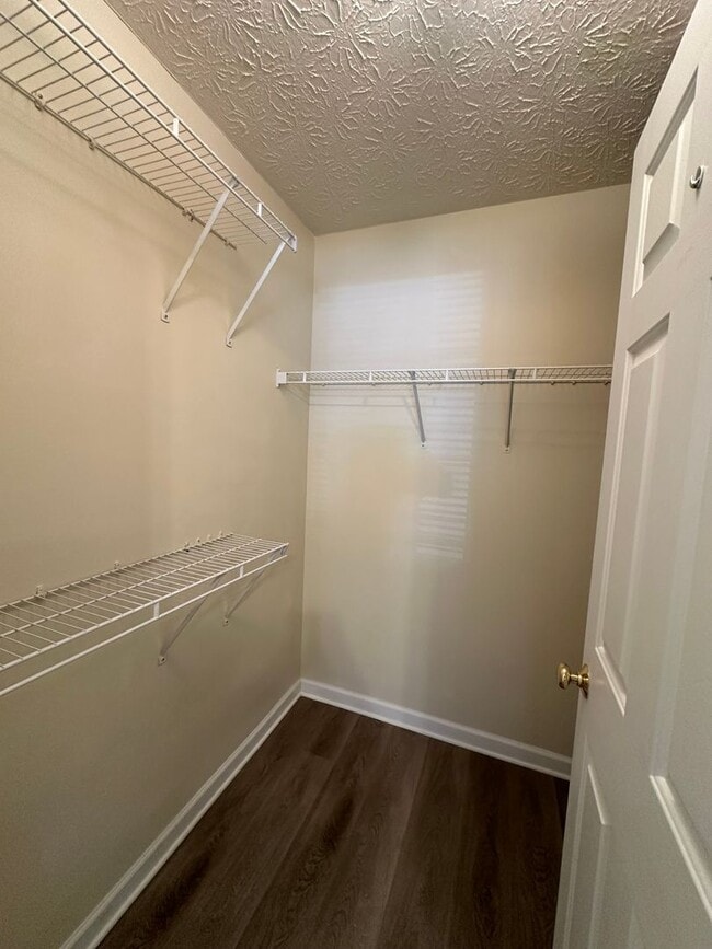 Building Photo - Single Story Gainesville Townhome with Garage