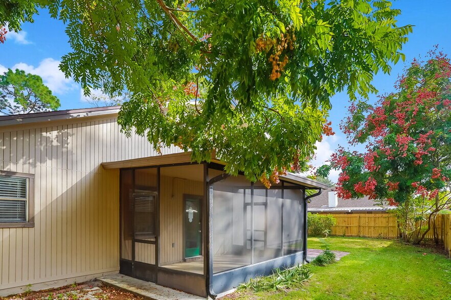 Building Photo - 4142 Cransley Pl