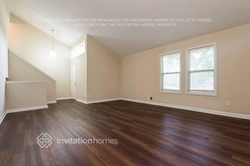 Building Photo - 5345 N Fork Dr SW
