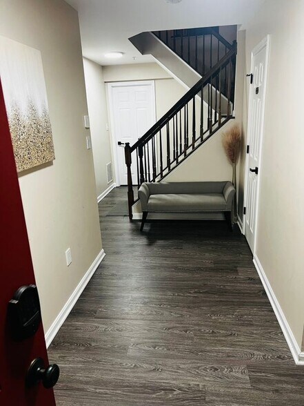 Building Photo - 3024 Beaver Creek Rd