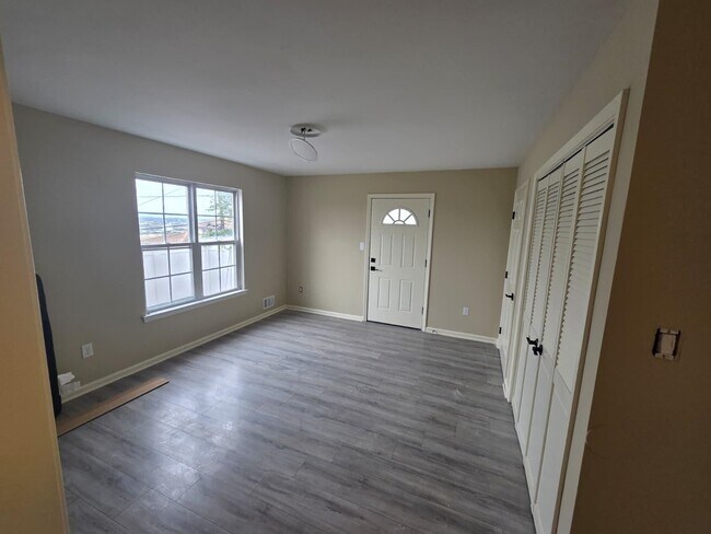 Building Photo - 7309 Dane Ct