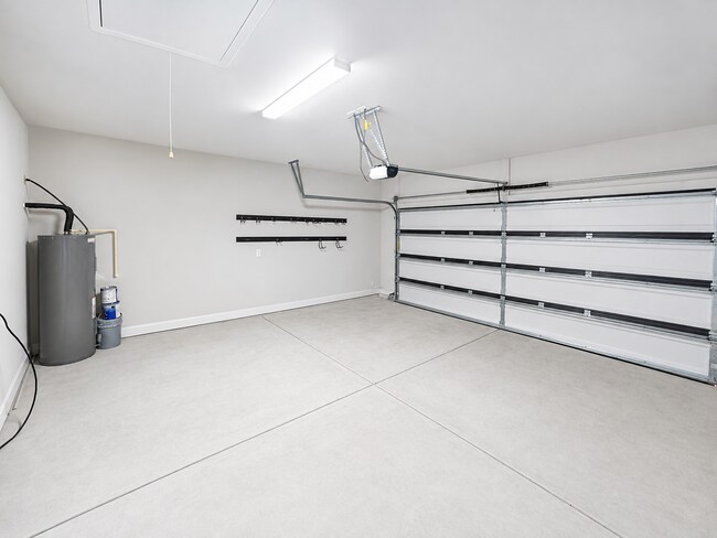 Building Photo - 13870 Maddie Cir