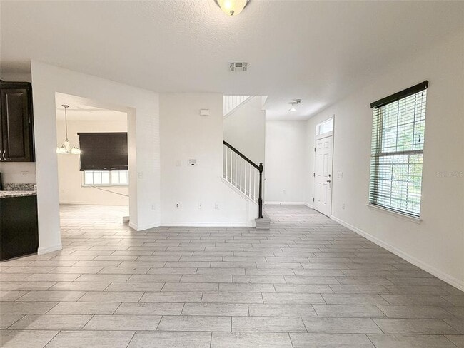Building Photo - 11804 Silverlake Park Dr