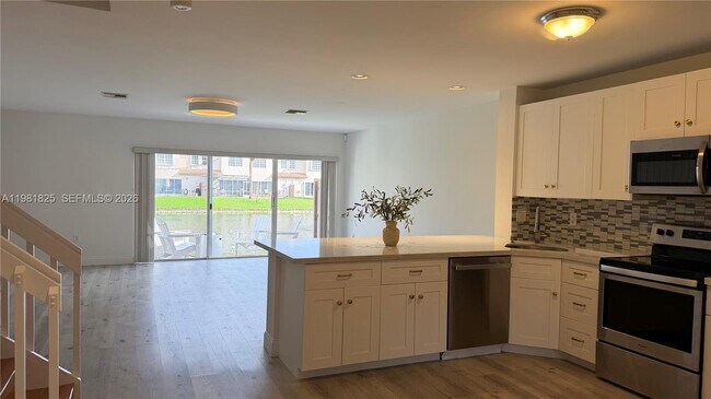 Building Photo - 9389 Boca River Cir