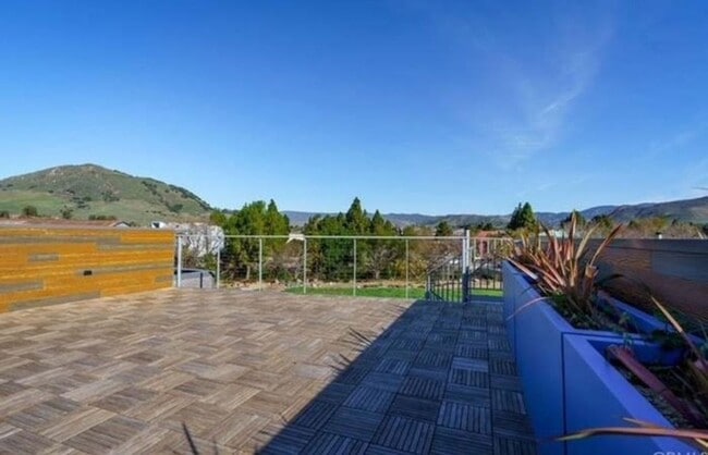 Building Photo - Stunning 3bed 2.5 Bath Terraza home With Move in Special