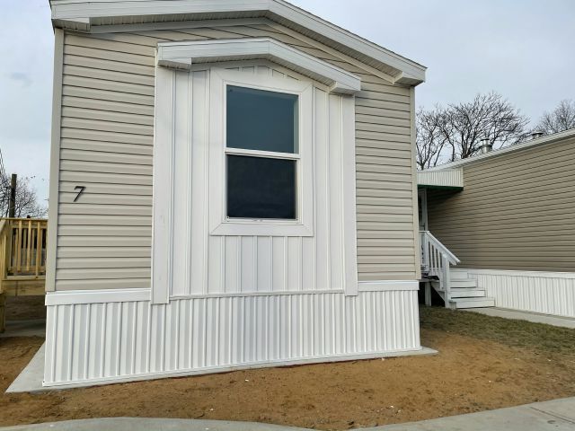 Primary Photo - 7 Mary Ann Ct