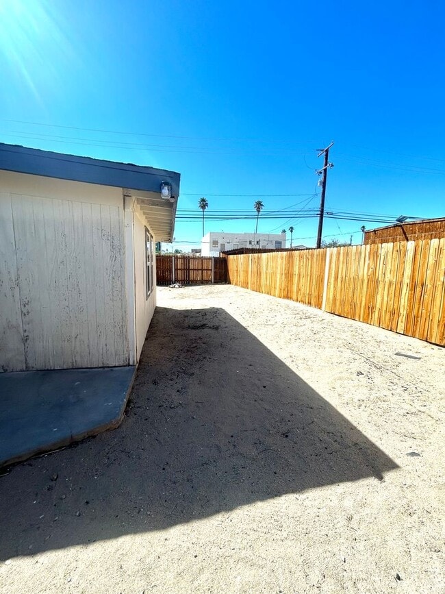 Building Photo - 5834 Ocotillo Ave