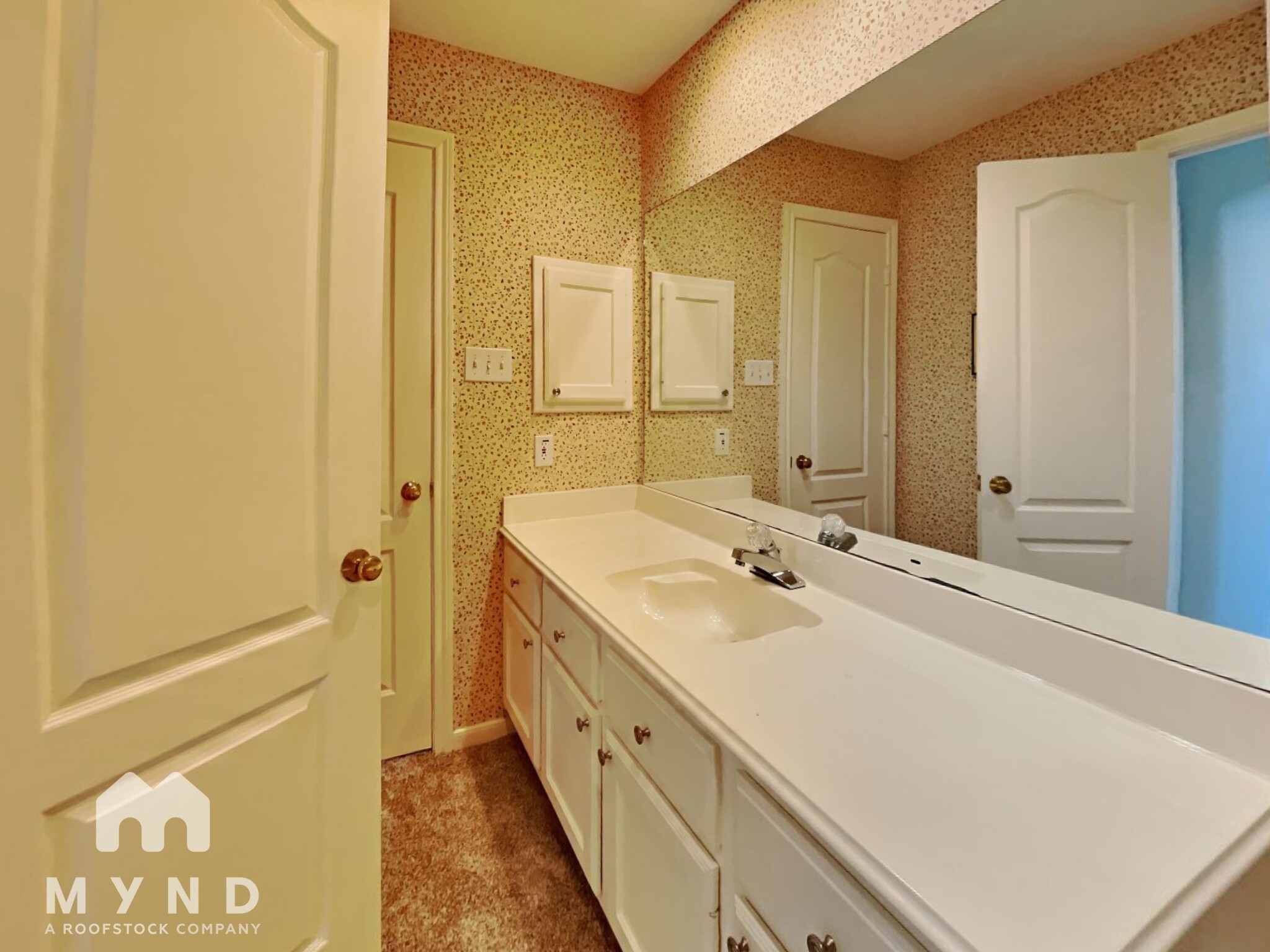 Building Photo - 1306 Silverleaf Dr
