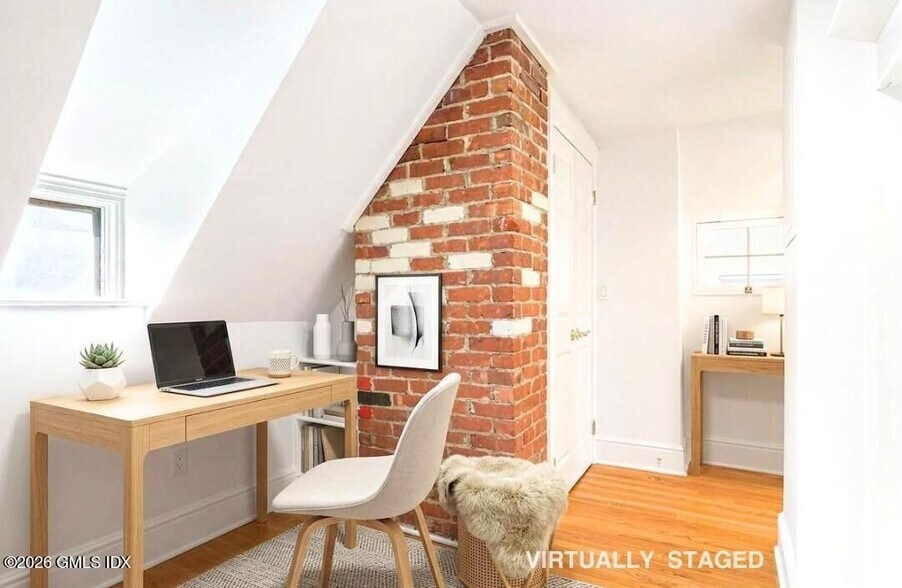 Building Photo - 36 Locust St