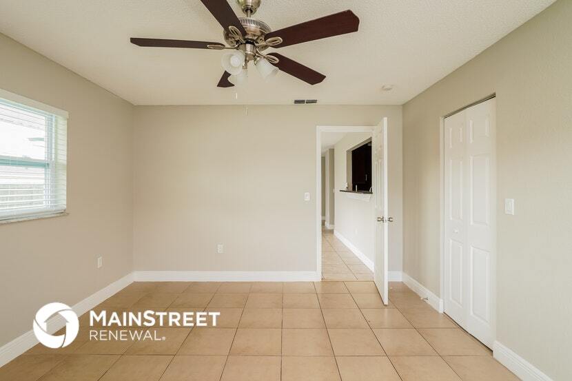 Building Photo - 441 Spike Ct