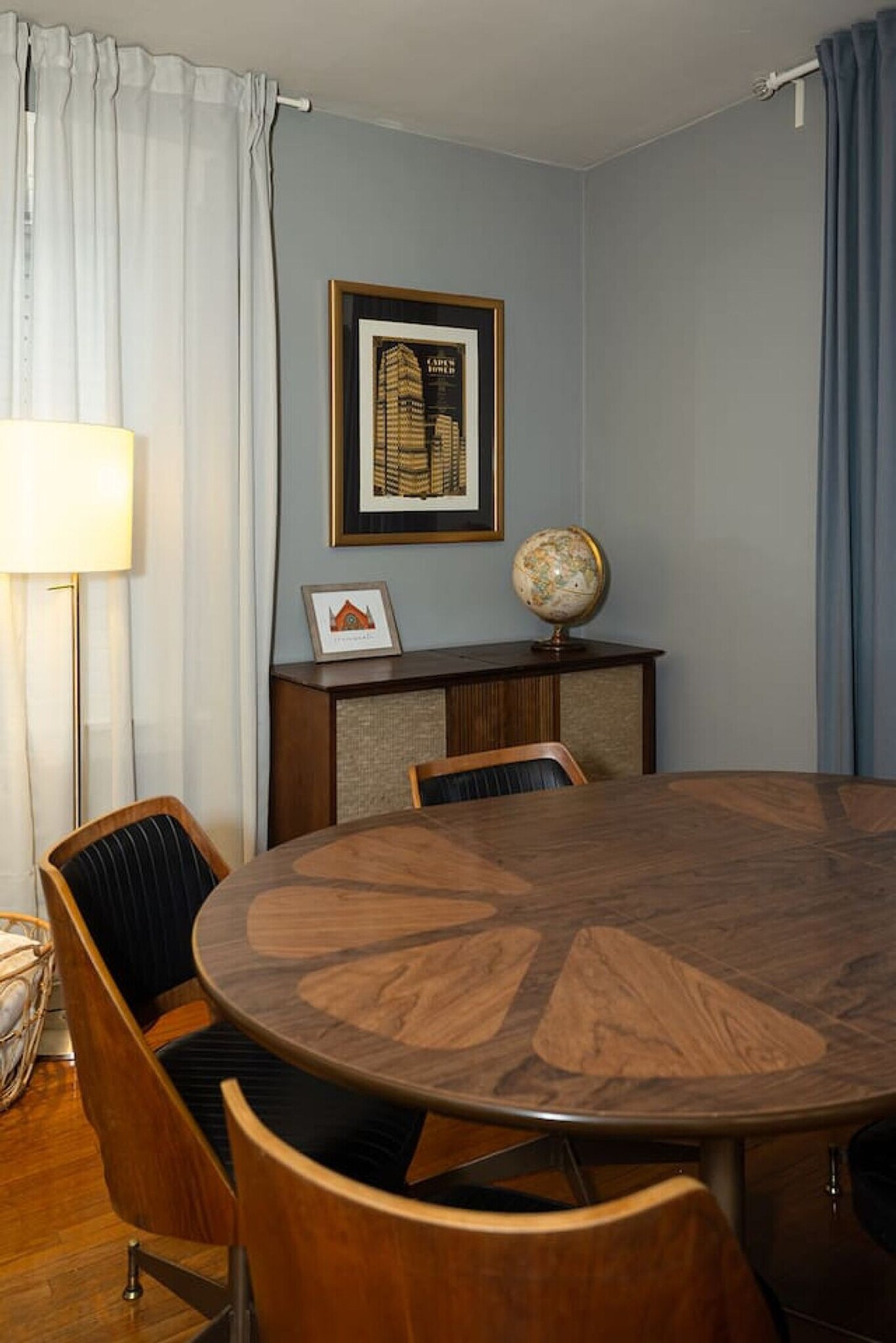 Building Photo - 3935 Oak Park Pl