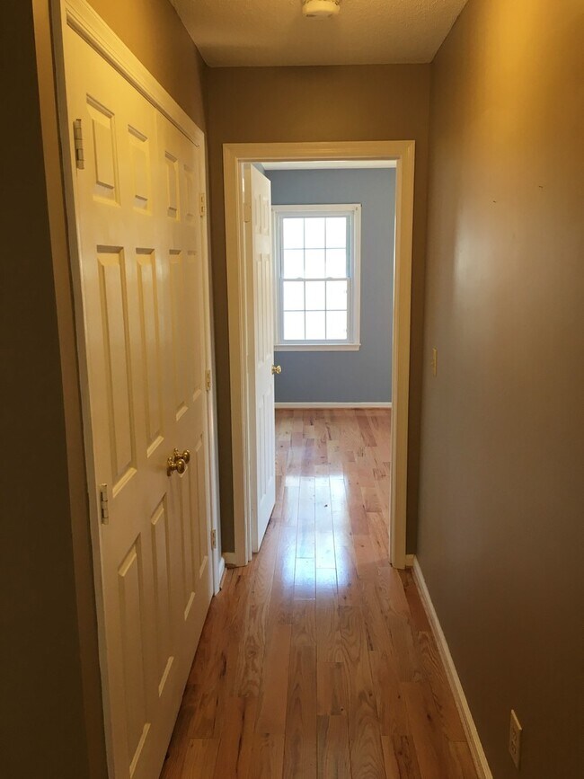 Building Photo - 3310 Mill Spring Ct