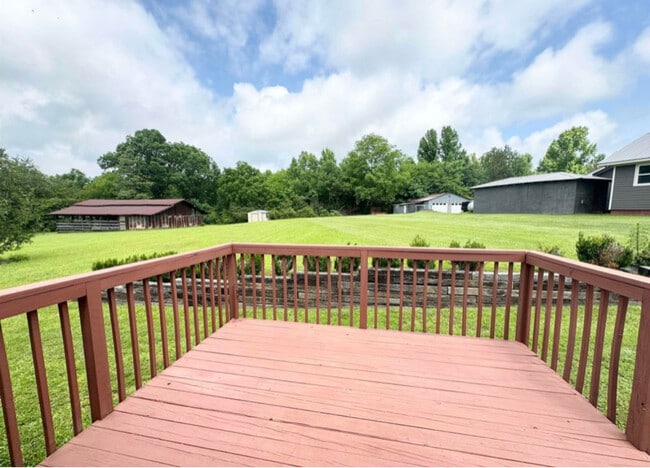 Building Photo - 2029 Armstrong Loop