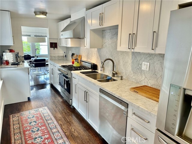 Building Photo - 563 Cress St